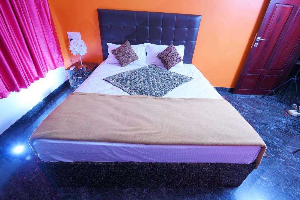 Beersheba Three Bed Room A/C Apartments Thiruvananthapuram Extérieur photo