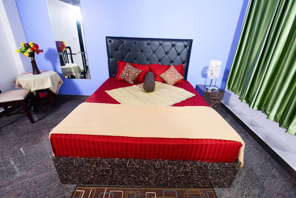 Beersheba Three Bed Room A/C Apartments Thiruvananthapuram Extérieur photo