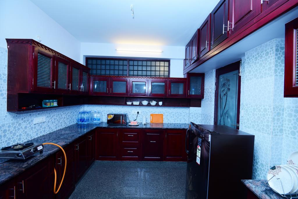 Beersheba Three Bed Room A/C Apartments Thiruvananthapuram Extérieur photo
